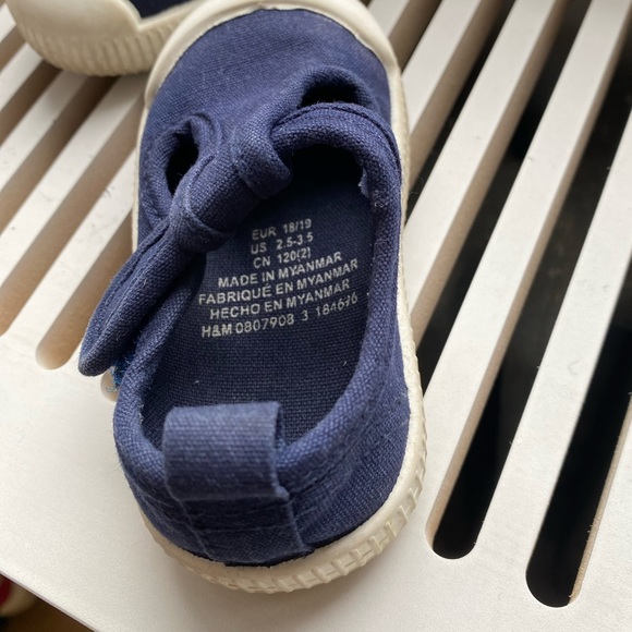 H&M cotton canvas plimsoles - Picture 5 of 5